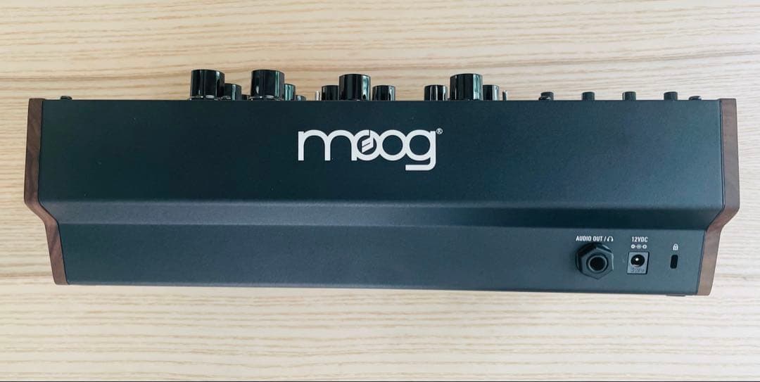 ほぼ新品 の Moog Subharmonicon モジュラーシンセ