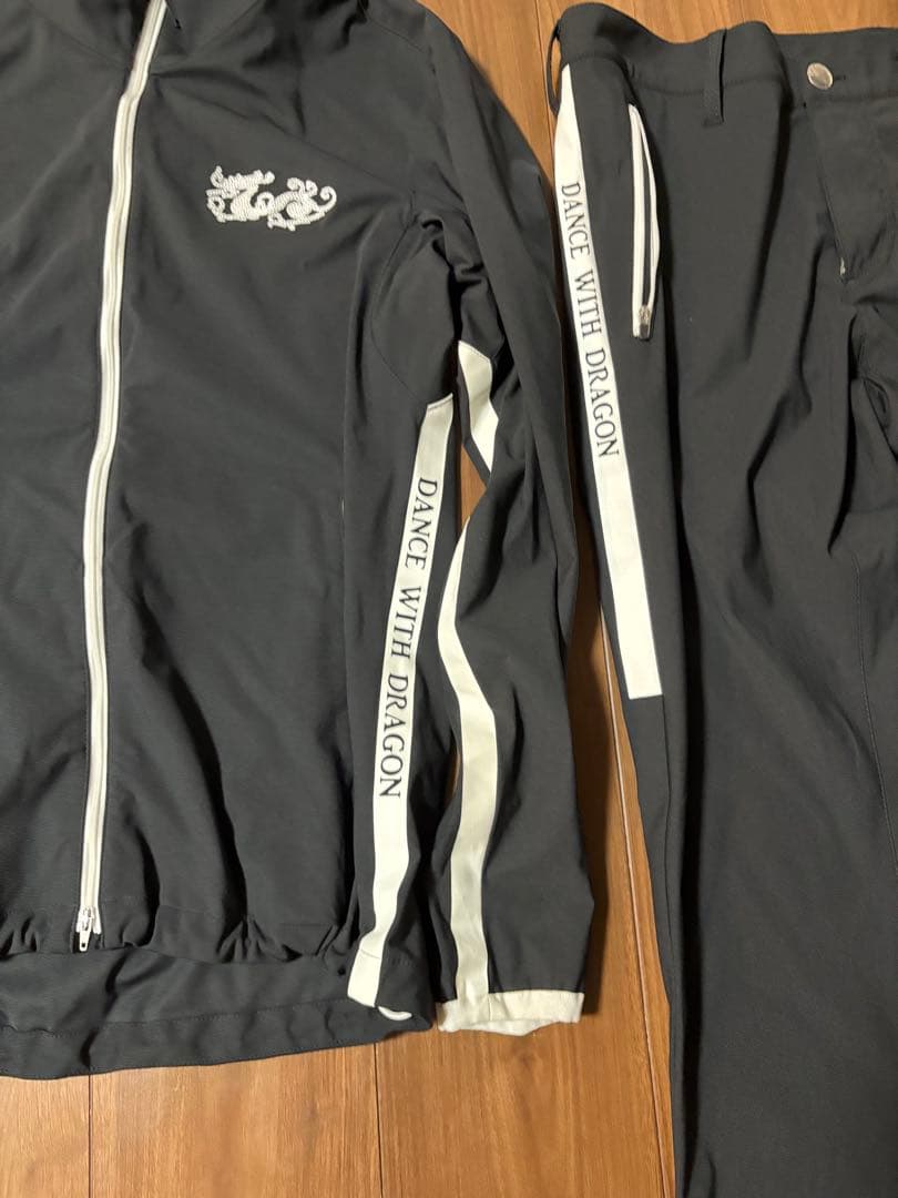 レア品　メンズ　ダンスウィズドラゴン　セットアップ　黒