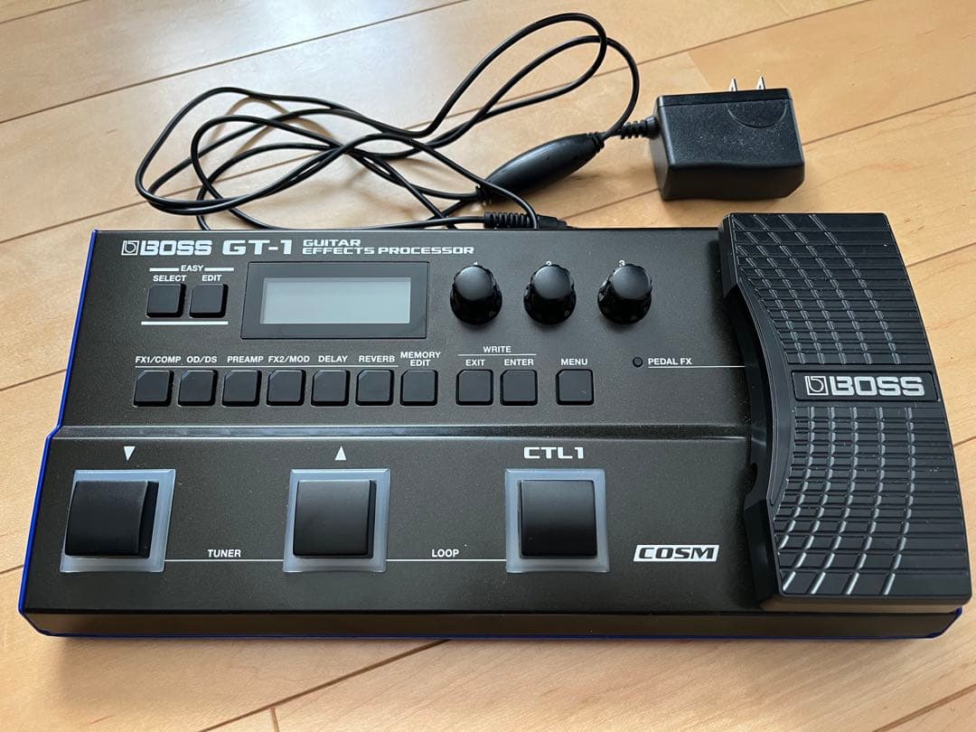 BOSS GT-1 、Boss acアダプター付き