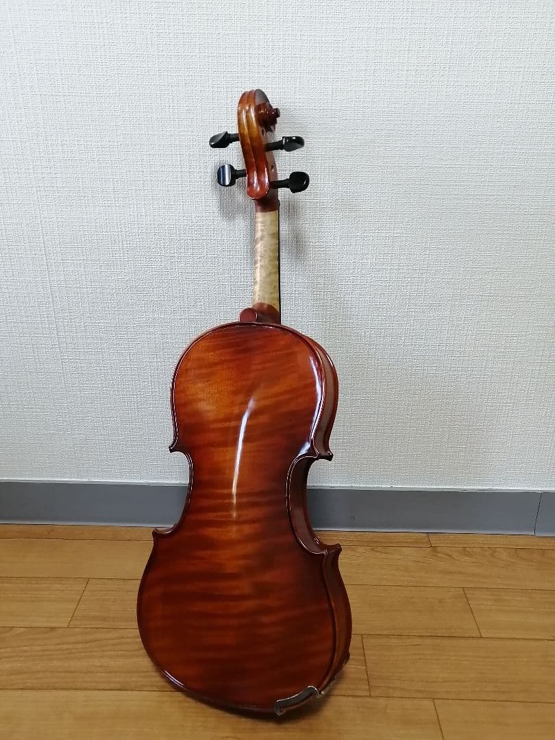 モダンフレンチ　ヴァイオリン　(a modern french violin)