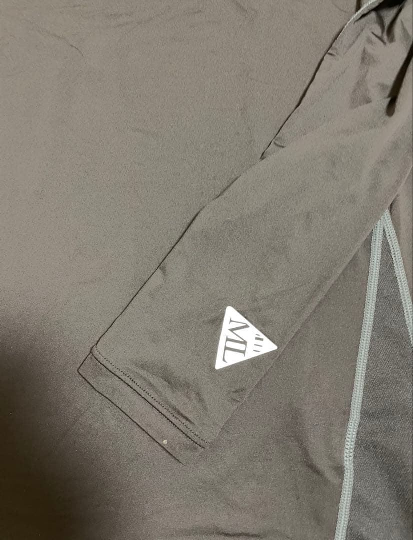 MARK&LONA モッネック長袖tシャツ