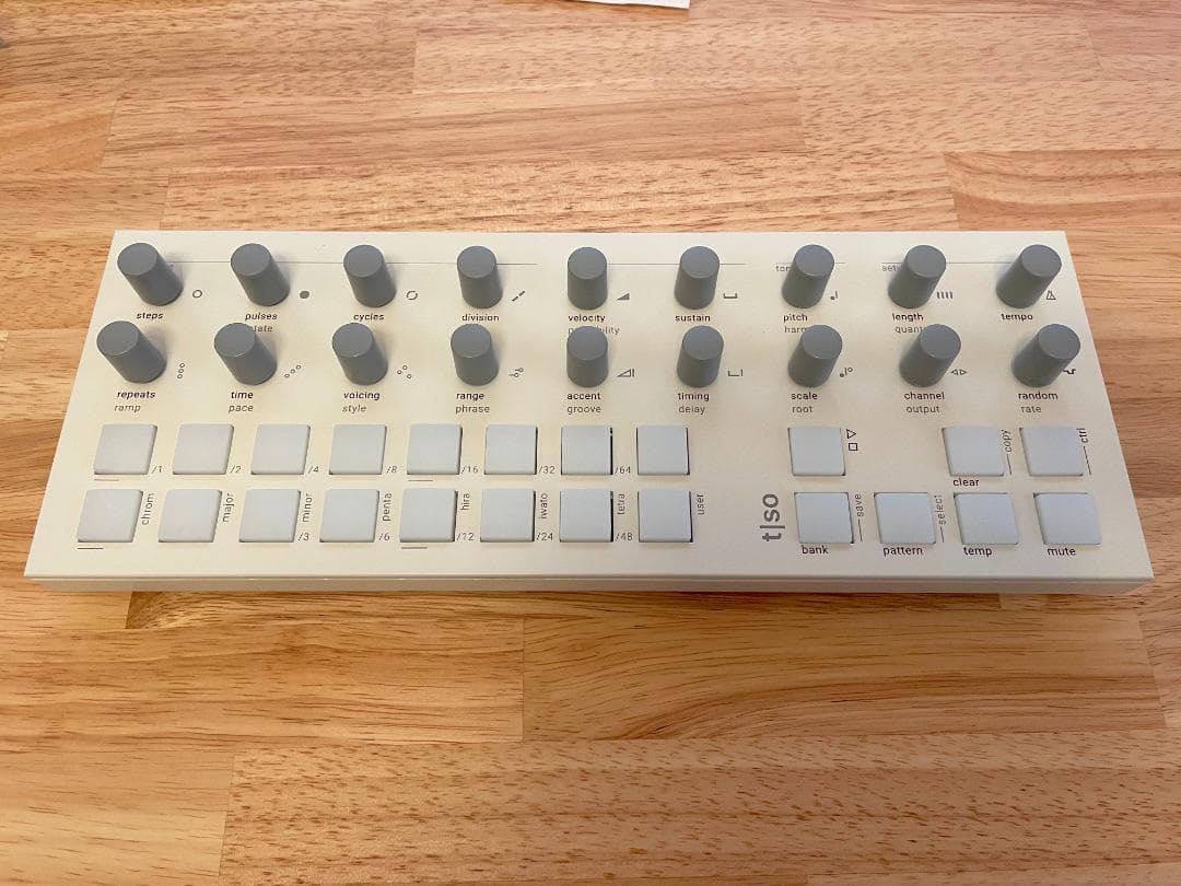 美品 Torso t-1 white モジュラー シーケンサー