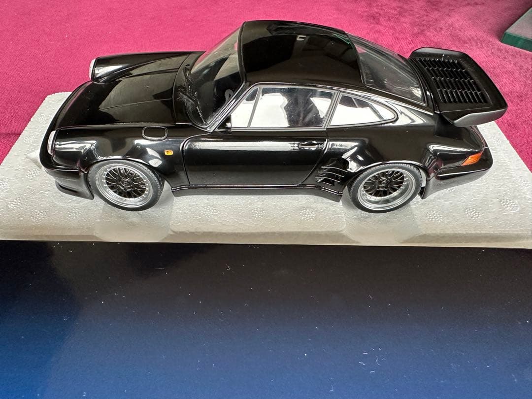 Autoart Porsche 911 (930) Turbo 湾岸ミッドナイト