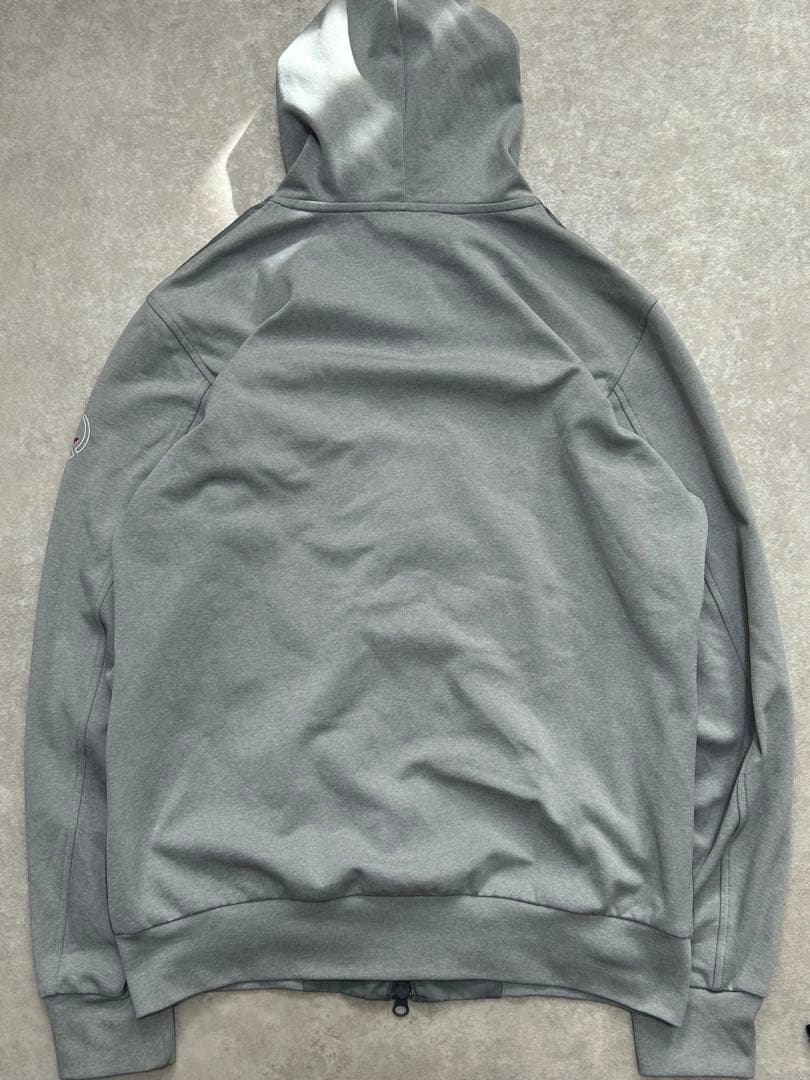 未使用 and per se アンパスィ ゴルフ ジャンバー グレー M 切替