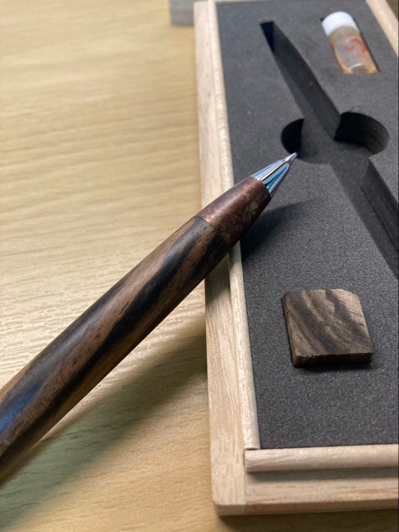 はやしです 野原工芸　斑紋着色金具　特上黒柿　ボールペン