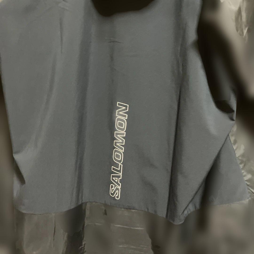 SALOMON フード付きウィンドブレーカー Mサイズ ブラック