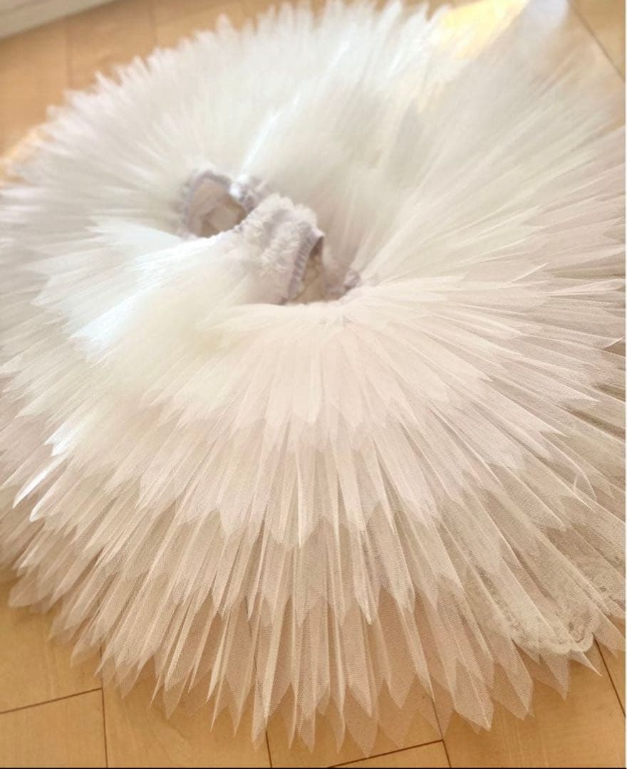 バレエ衣装 ホワイト　ゴールド　チュチュ