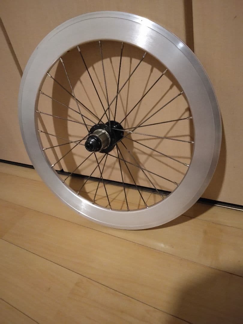 kinetix pro20インチ406 　金澤輪業カプレオライトハブ135mm