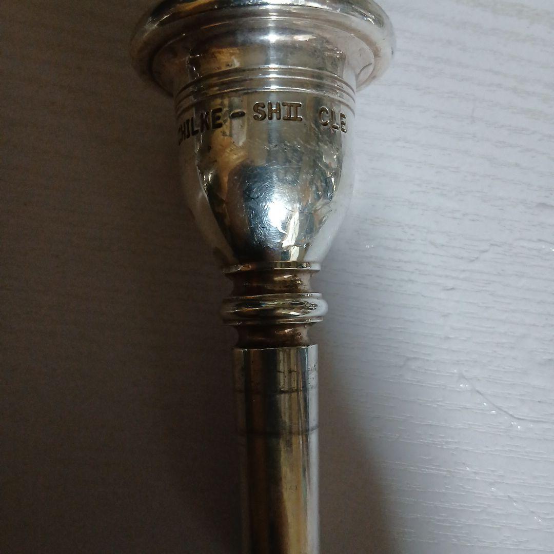 チューバ　マウスピース　シルキーヘルバーグ2 cle