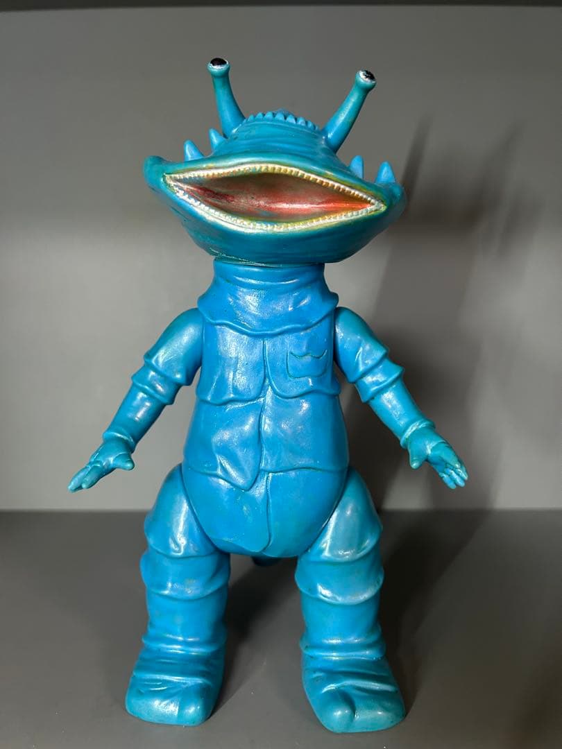 断捨離マン　カネゴン　マルサン　円谷プロ