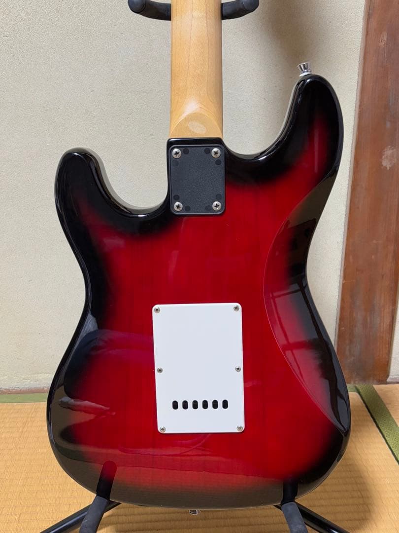 SELDERエレキギター ストラトキャスタータイプケース付き【中古品】