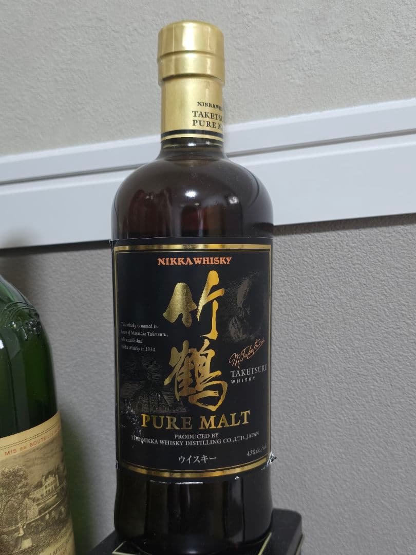 ニッカウイスキー　竹鶴ピュアモルト　旧ラベル　黒ラベル　700ml