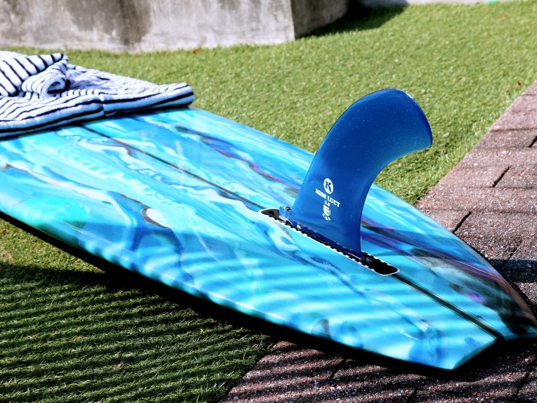 ロングボード9.4f ローカルモーション フィン ニットカバー付 マーブルカラー