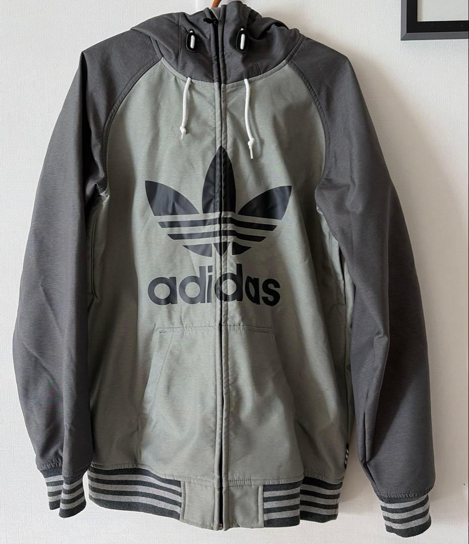 adidasオリジナルスナイロンジャケット裏起毛