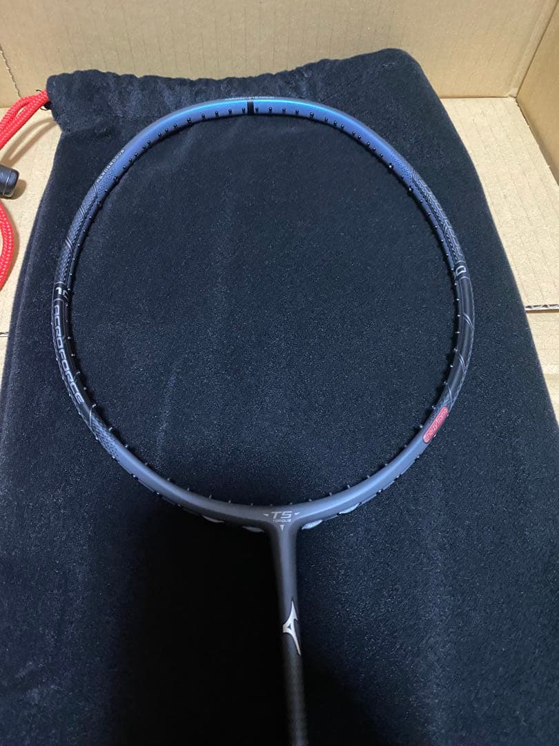 新品未使用　BDSS限定　バドミントンラケット　アクロフォース100 4U6