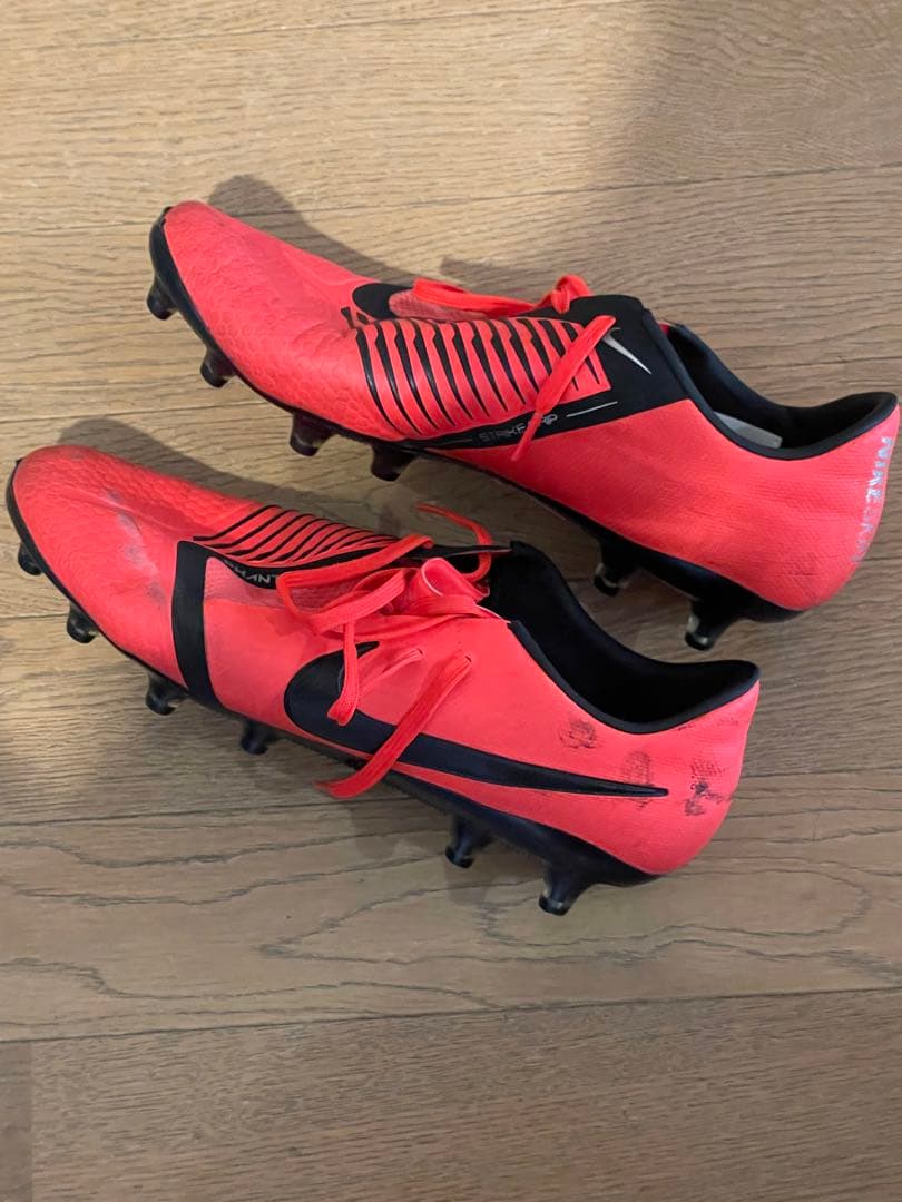 Nike Phantom サッカーシューズ スパイク レッド