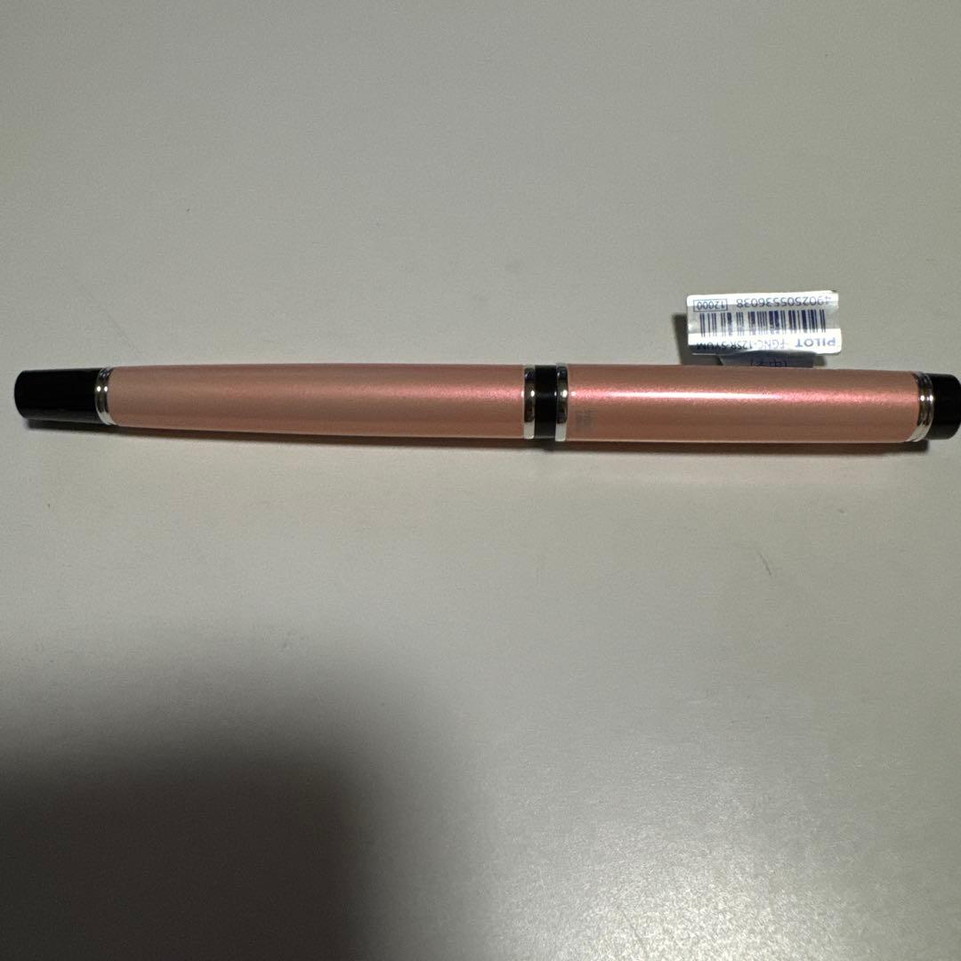 パイロット　万年筆　2017年限定万年筆　グランセ　春花　限定版　中字　Ｍニブ