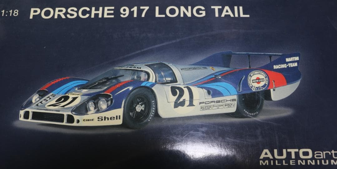 貴重オートアート　 ポルシェ９１７ロングテール　１９７１　1/18 　中古品