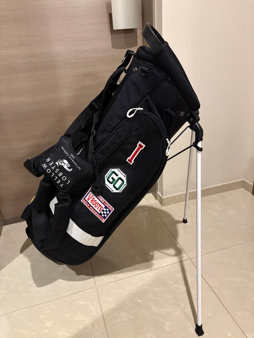 スタンドゴルフバッグ ブラック　イエローロブスター