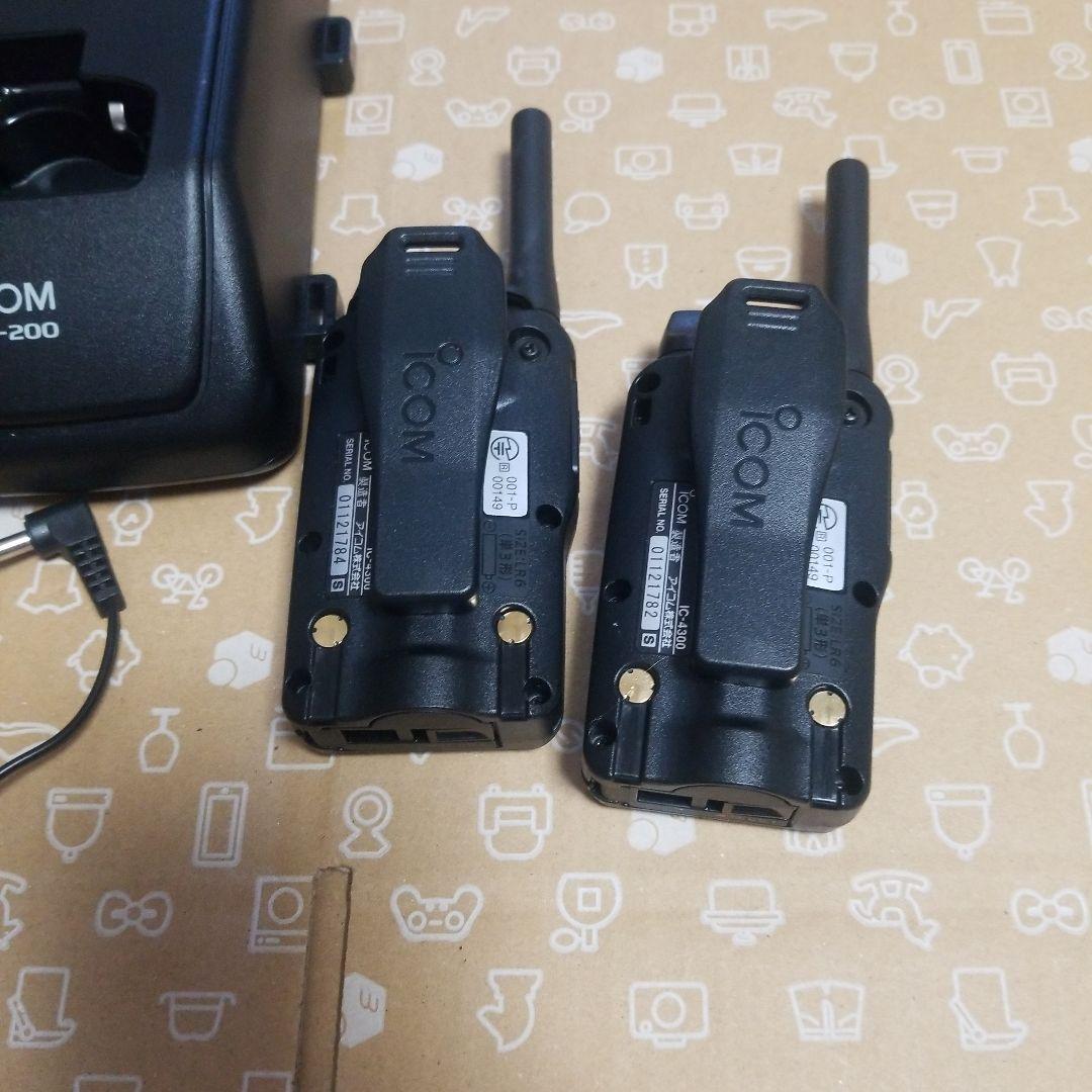iCOM トランシーバー　IC-4300 BC-200充電器セット　②