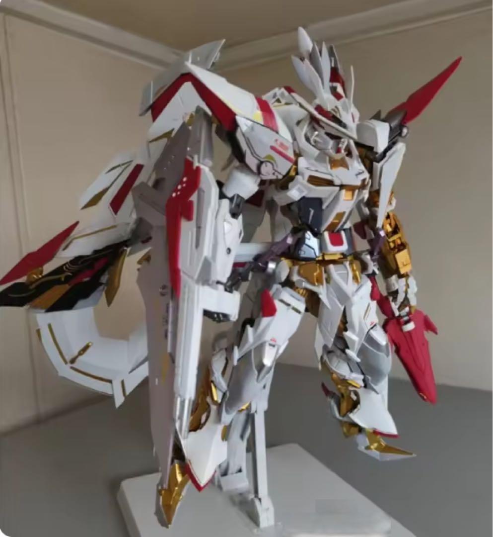 1/100 ガンダムアストレイゴールドフレーム天ハナ 海外製プラモデル
