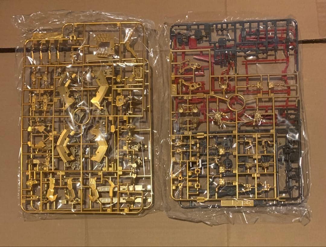 1/100 ガンダムアストレイゴールドフレーム天ハナ 海外製プラモデル