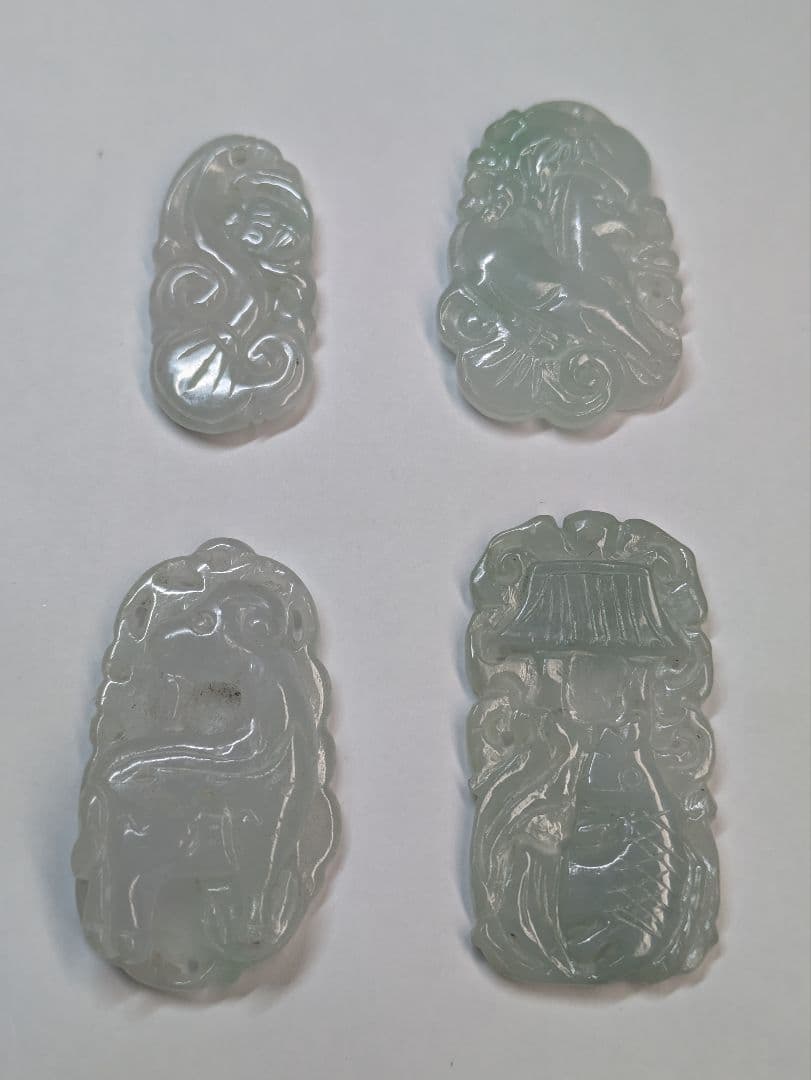 翡翠　ペンダントトップ　骨董　古玩　水晶　お守り　御守り　彫刻　玉石