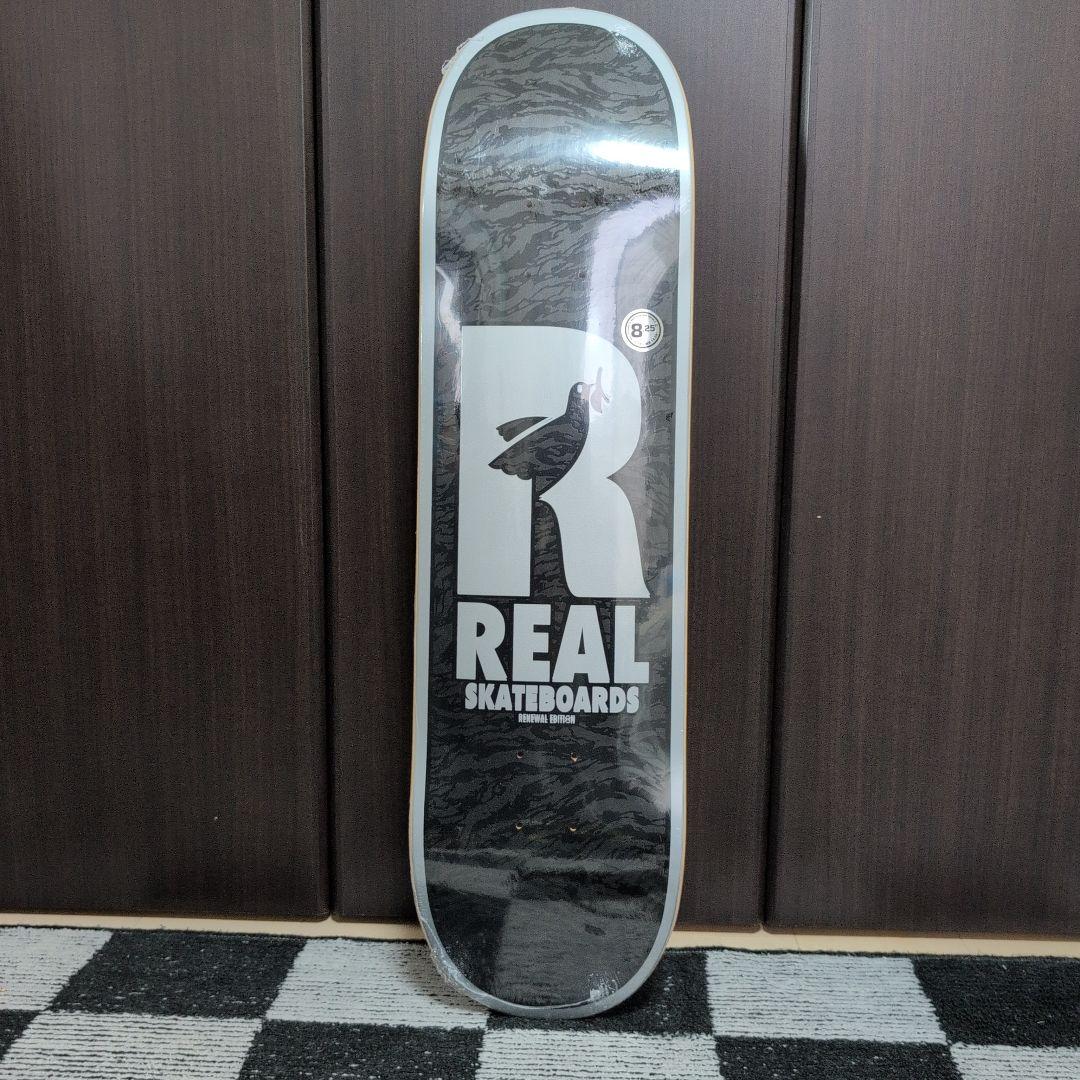 REAL DOVES REDUX 8.25インチデッキ　新品