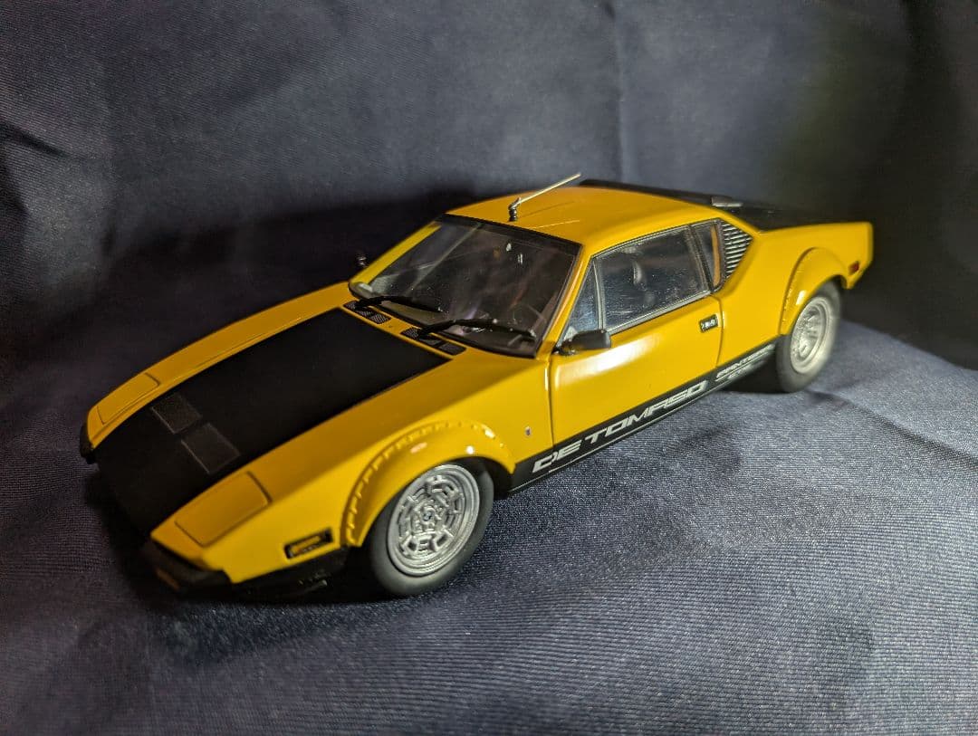 京商 1/18ミニカーデ・トマソ　パンテーラGTS