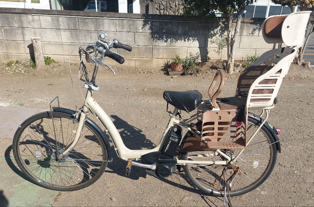 電動アシスト自転車　YAMAHA　PAS Raffini 充電器