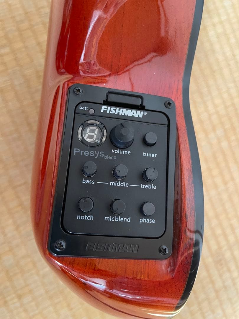 チャランゴ［エレキアコスティック］made in Perú お正月セール‼️