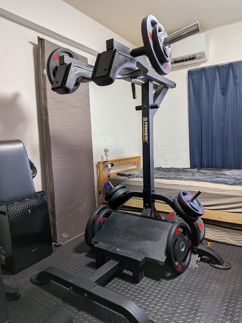 パワーテック　レバレッジスクワットマシン
