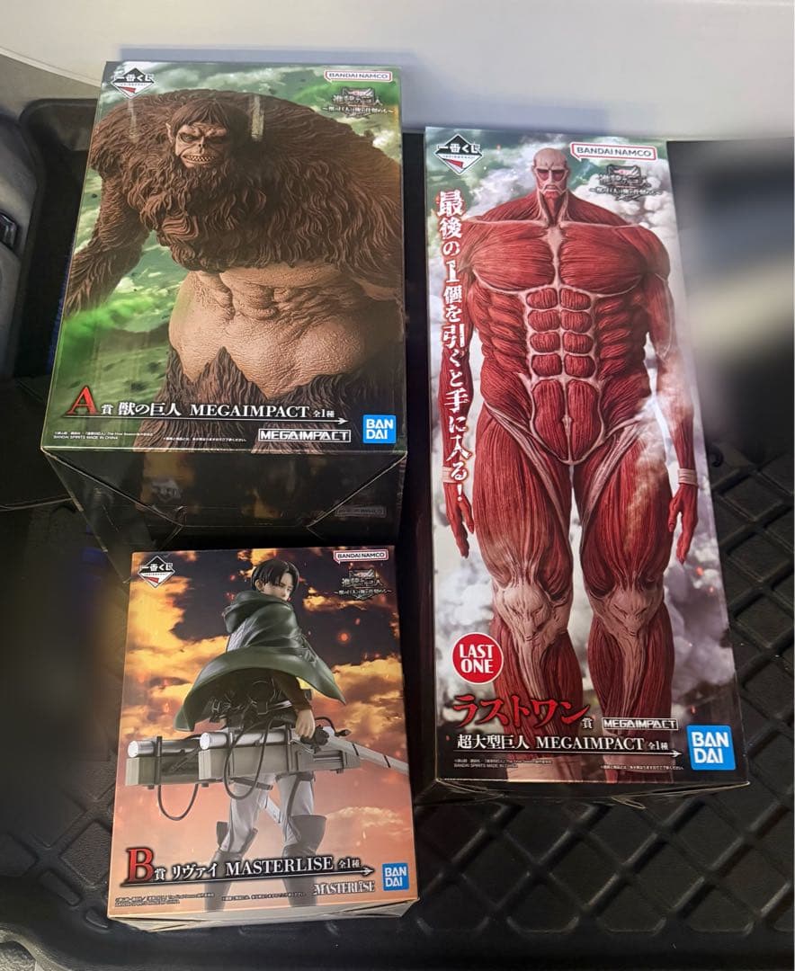 進撃の巨人 一番くじ ラストワン A賞B賞セット＋おまけ付き