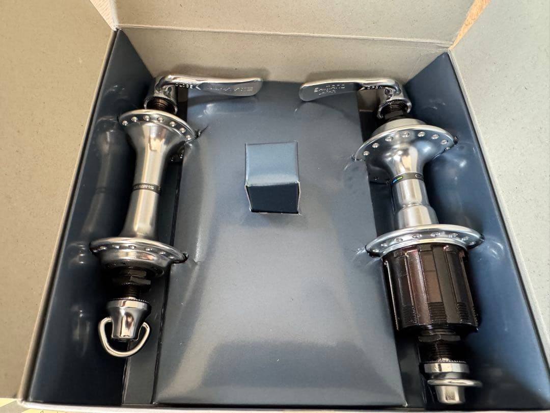 【ハブ】新品・未使用　SHIMANO 600 FH-6401