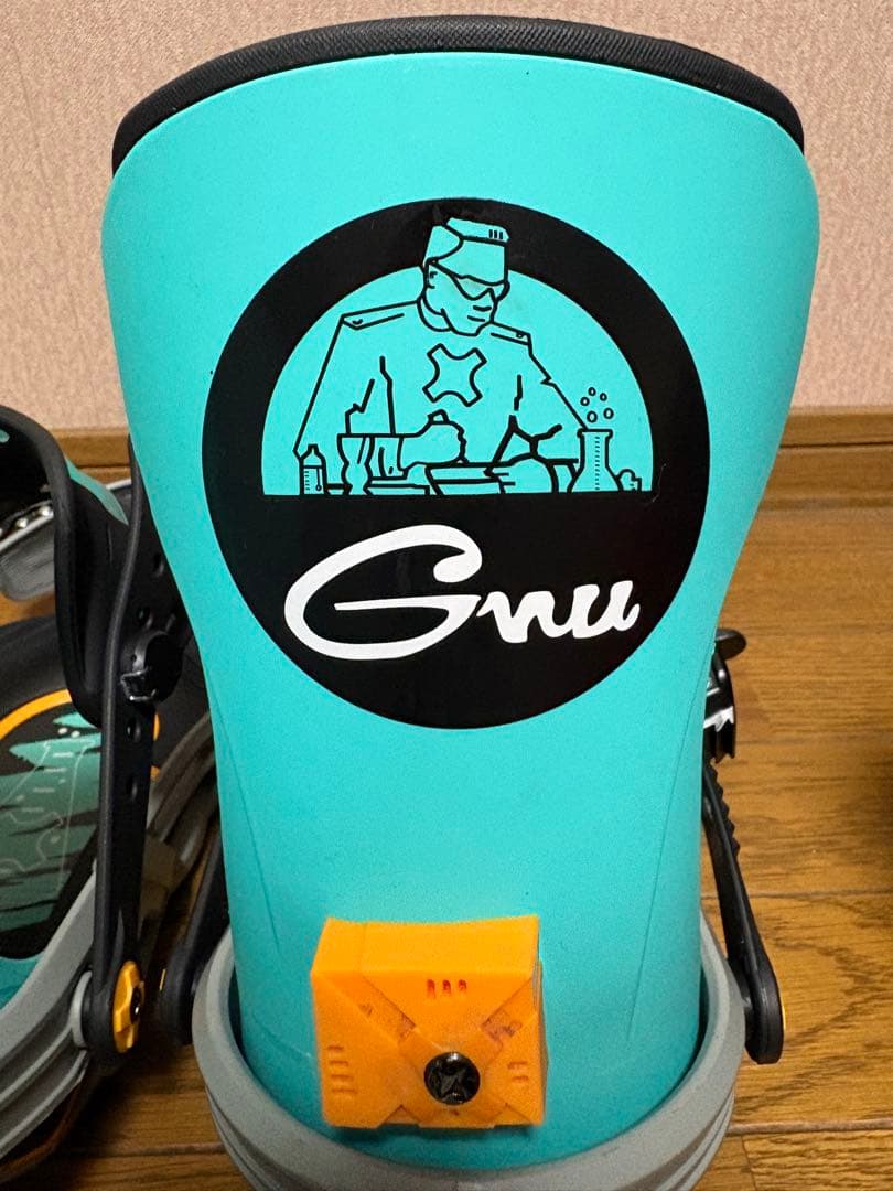 美品✨25/26 BENTL AXTION サイズM