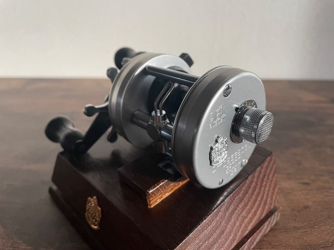 ABU Ambassadeur 2500C IAR アブ アンバサダー シルバー