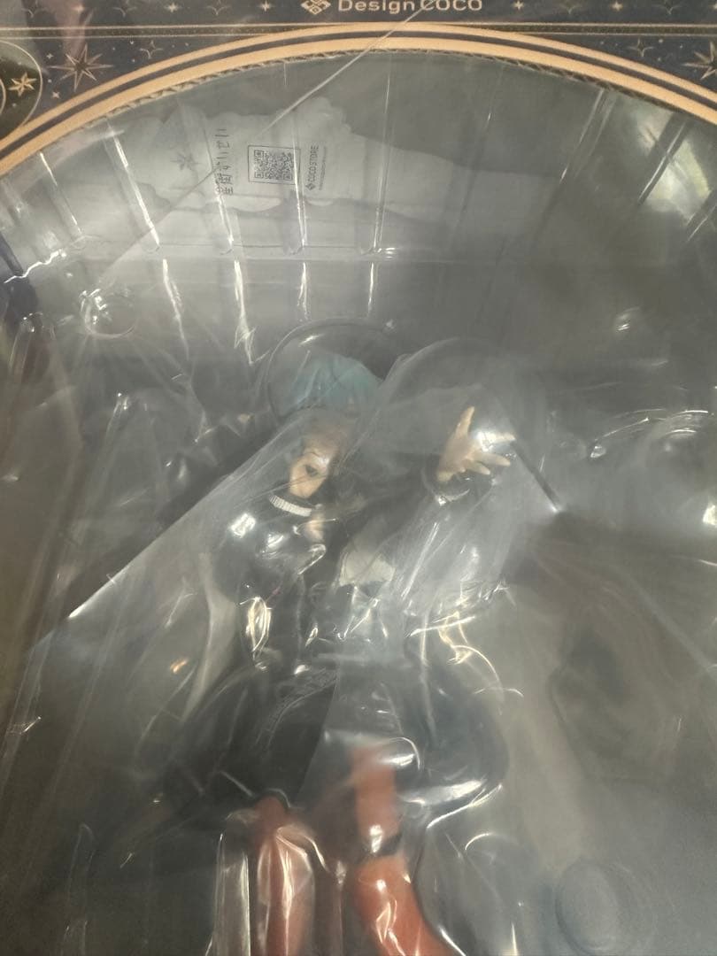 ステッカー付き星街すいせいフィギュア