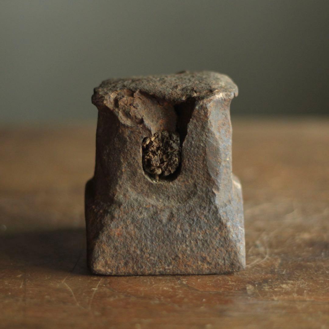 鉄塊 オブジェ 古道具 アンティーク デビルスタワーのような。