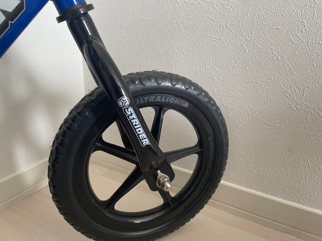 【美品】STRIDER ストライダー スポーツモデル　ブルー 12インチ