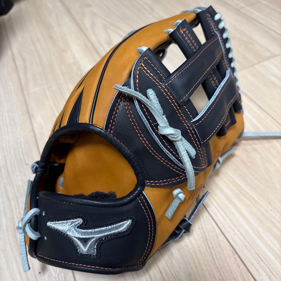 Mizuno 硬式グローブ 外野手用　オレンジ/黒 オーダーグラブ2025年作成