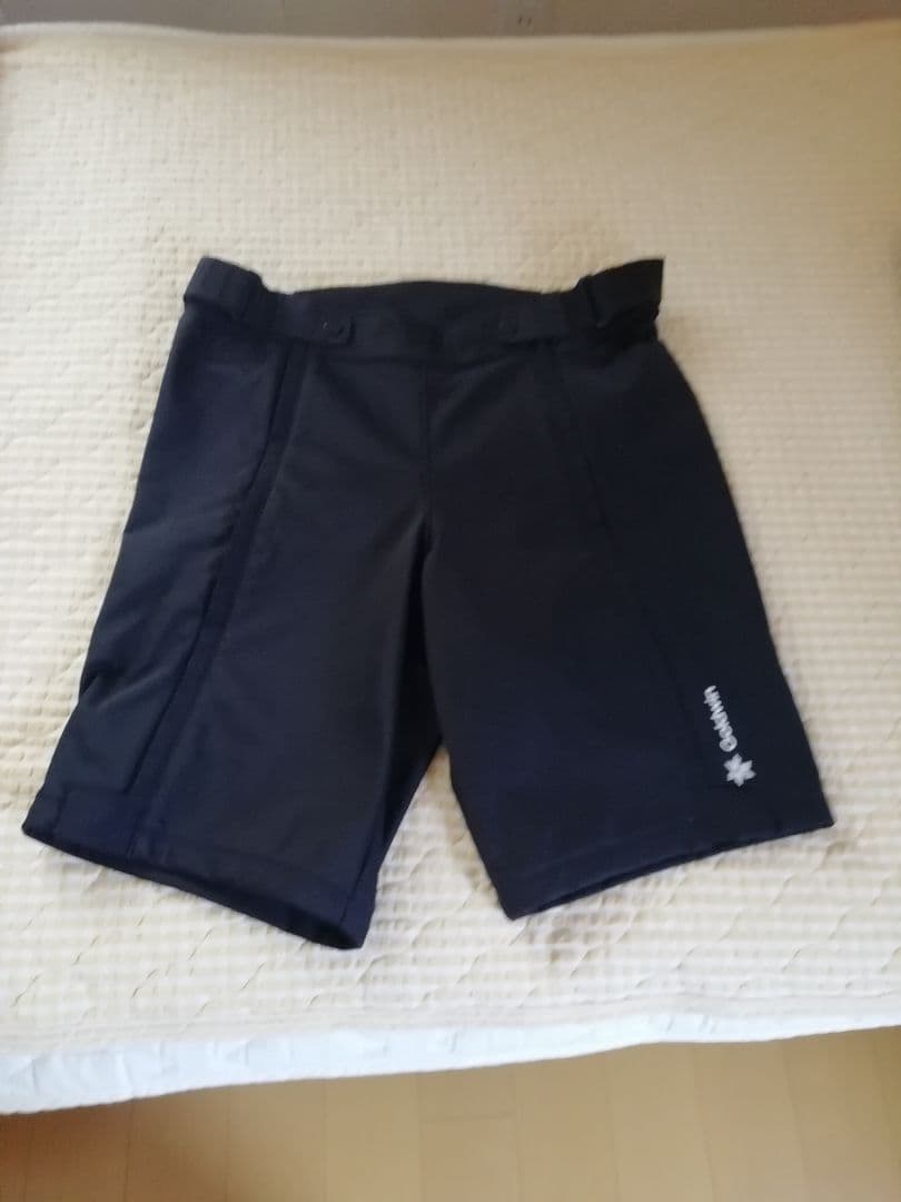 ゴールドウィン　スキーハーフパンツ　黒