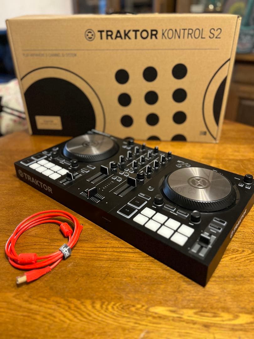 【DJセット】TRAKTOR KONTROL S2 MK3 本体 ケーブル付属
