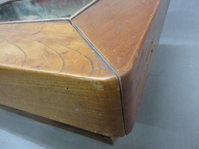 枠が分厚く重厚感のある欅長火鉢 [B33429]