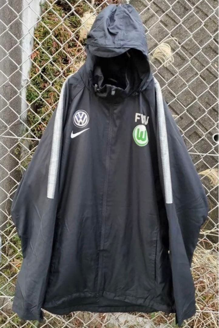 Nike VfL ヴォルフスブルク ブラック ジャケット