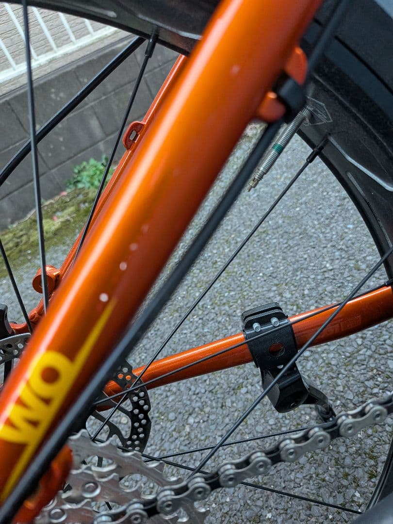 オレンジ ファットバイク CATEYE QUICK付き