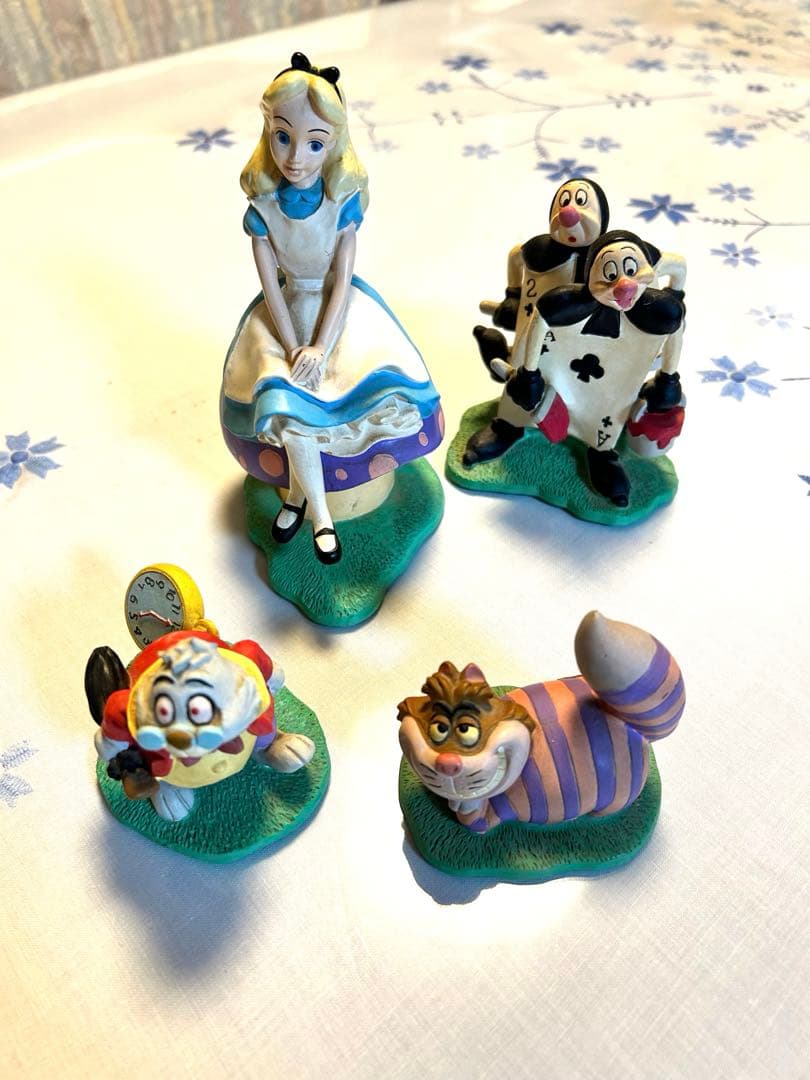 希少　不思議の国のアリス　東京ディズニーランド　置物　4セット