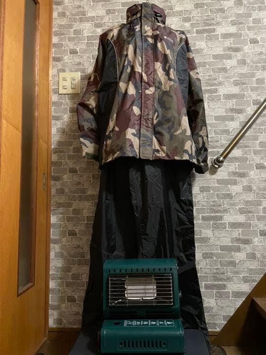 新品 フィッシングスーツ サイズM & カセットガスストーブ