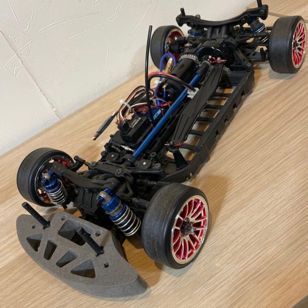 美品　ヨコモ 形式名　不明　ドリフト系 シャーシ　ベース部品取りに YOKOMO