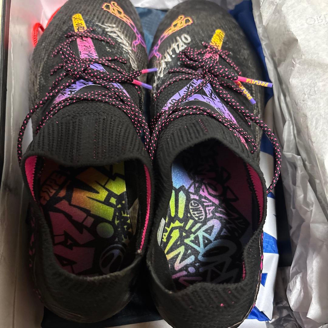 グラフィティデザイン サッカーシューズ