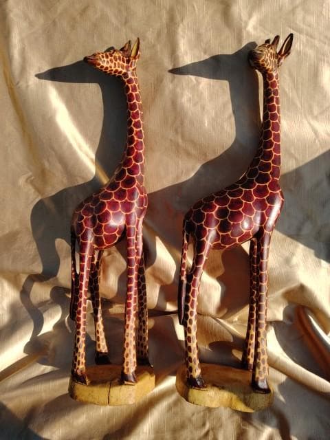 高身長　63cm　キリン　2頭　一刀彫　一つの木材　迫力